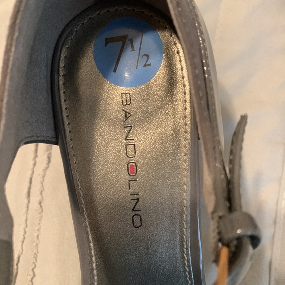 Heels - Picture 5 of 9